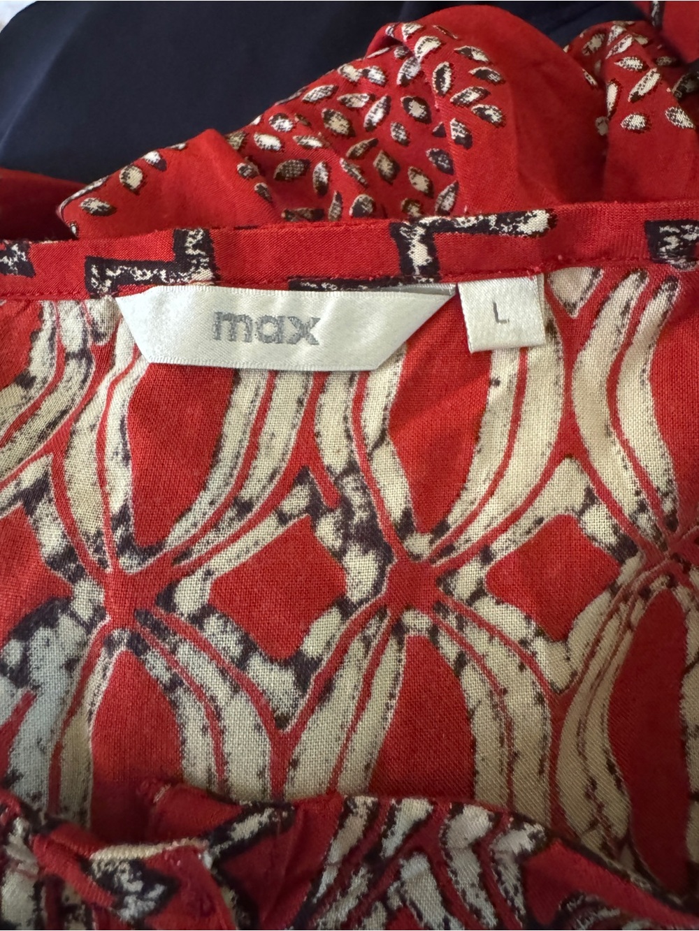 Max Red Patterned Button-Front Mini Dress - Picture 7 of 10